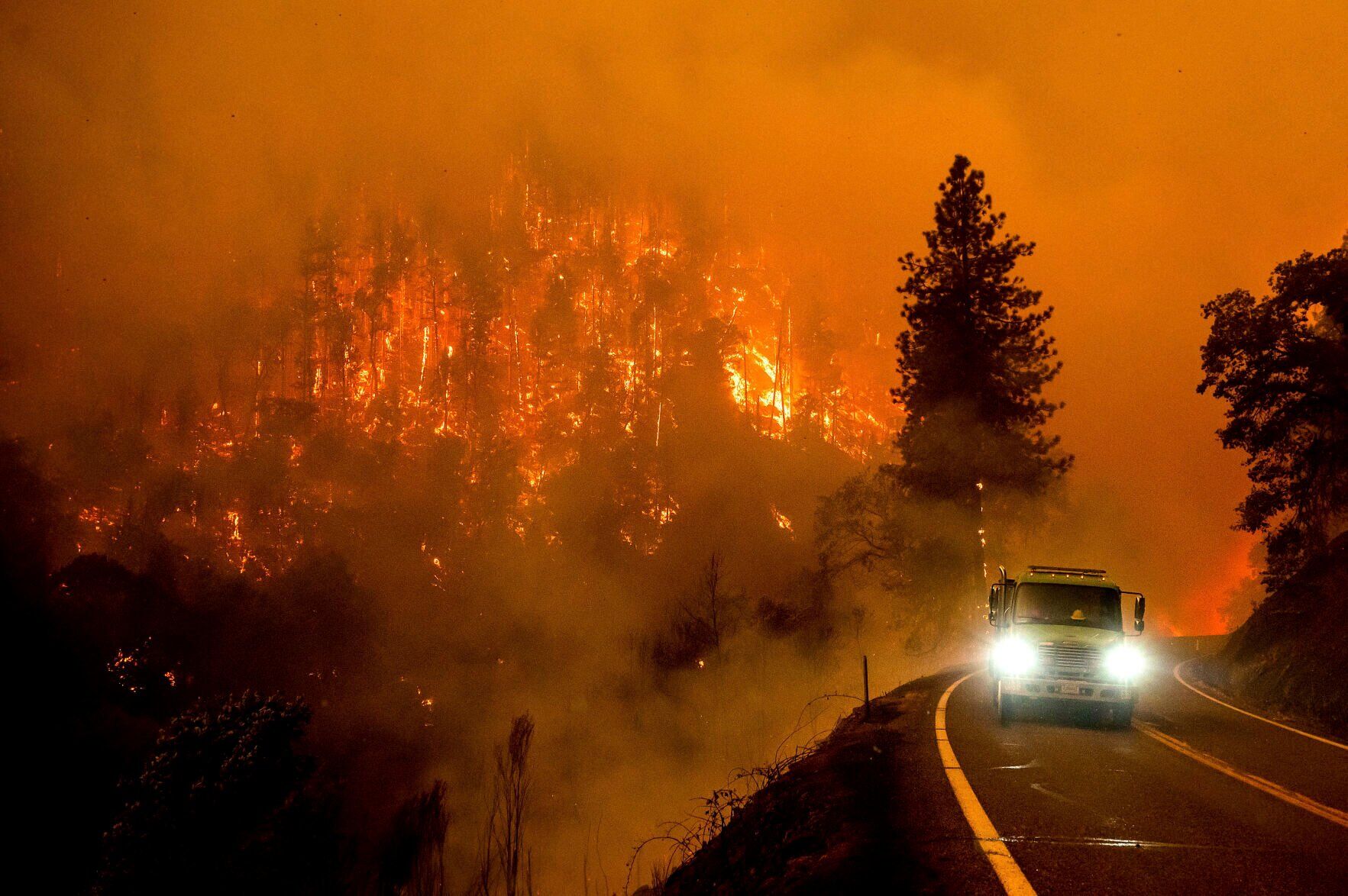 APTOPIX Western Wildfires